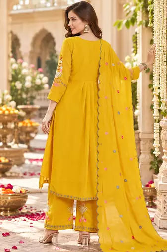 Women's faux georgette fabric thread embroidery kurta set with dupatta