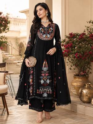 Women's faux georgette fabric thread embroidery kurta set with dupatta 1