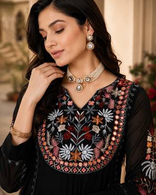 Women's faux georgette fabric thread embroidery kurta set with dupatta 4