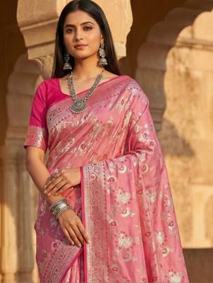 Pink floral silk blend banarasi saree 2