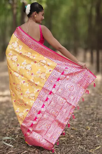 Yellow floral silk blend banarasi saree