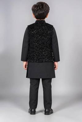 Boys black cotton blend kurta trouser set with velvet floral embroidered swirl sequined waistcoat 2