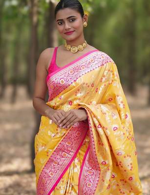 Yellow floral silk blend banarasi saree 4