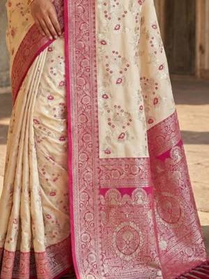 Cream floral silk blend banarasi saree 3