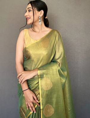 Green zari tissue kanjeevaram saree 4