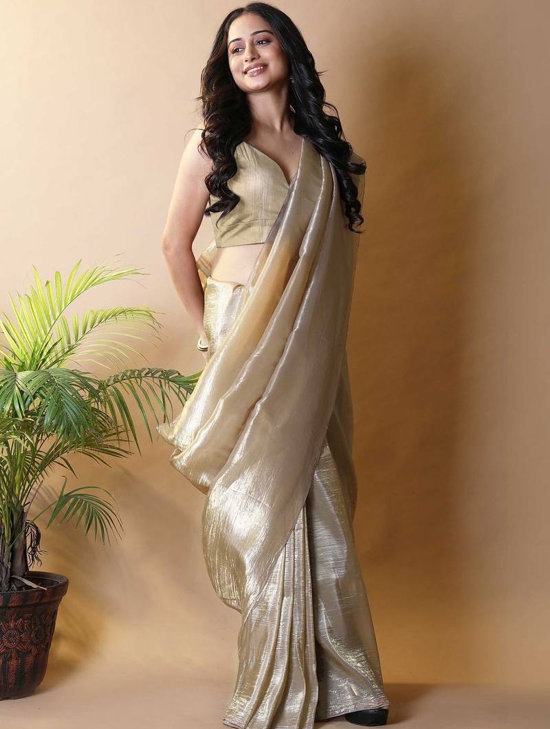 Gold tissue saree