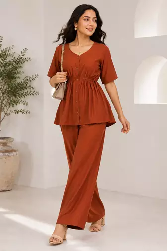 Women's rust solid short sleeve top with elastic waist trousers co-ord