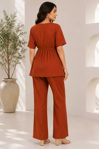 Women's rust solid short sleeve top with elastic waist trousers co-ord