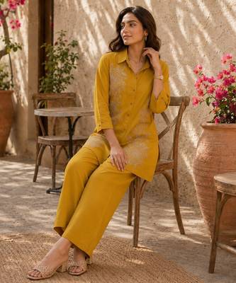 Women's yellow ethnic motif embroidered tunic with straight fit trousers 5