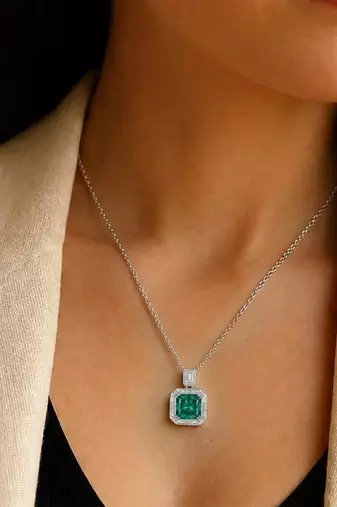 Green solitaire pendant chain crystal studded casual daily wear jewelry for women
