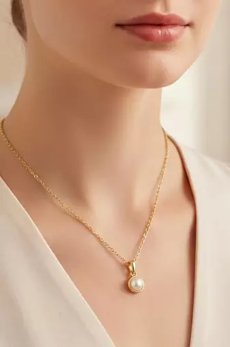 White elegant pendant chain pearl studded casual daily wear jewelry for women