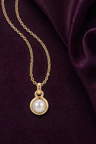 White elegant pendant chain pearl studded casual daily wear jewelry for women