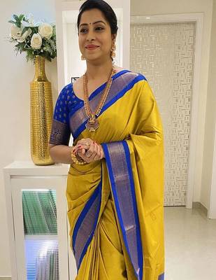 Yellow ethnic motifs zari kanjeevaram saree 3