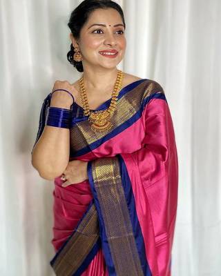 Pink ethnic motifs zari kanjeevaram saree 4