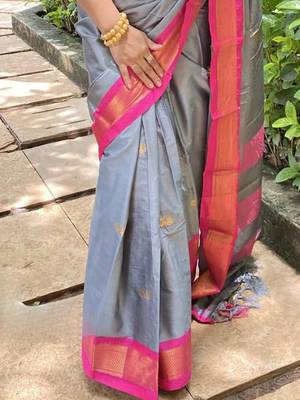 Grey ethnic motifs zari kanjeevaram saree 3
