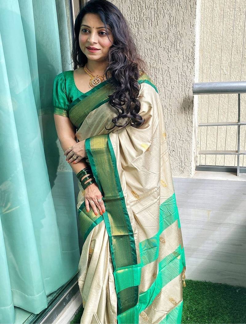 Cream ethnic motifs zari kanjeevaram saree