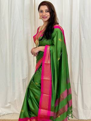 Green ethnic motifs woven design zari kanjeevaram saree 2