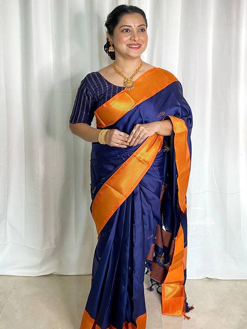 Blue ethnic motifs zari kanjeevaram saree