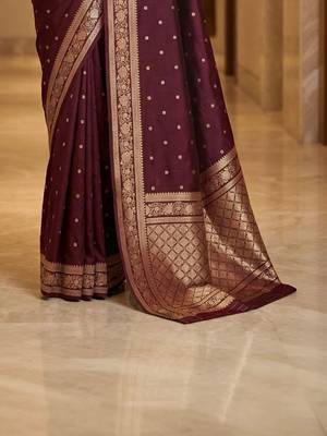 Maroon zari silk blend designer banarasi saree 3