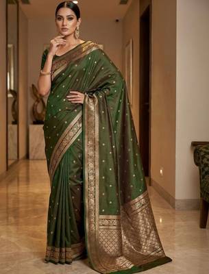 Green zari silk blend designer banarasi saree 1