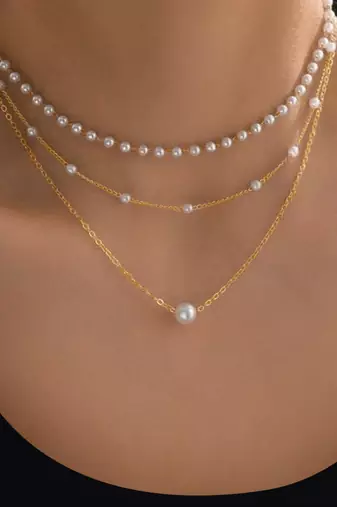 Stylish 3 layer chain necklace pearl studded casual contemporary jewelry for women