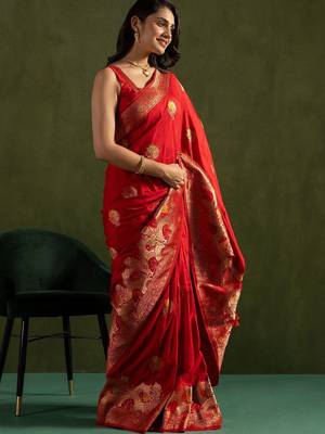 Red woven design zari saree 2