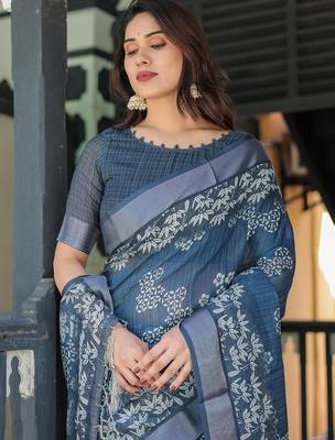 Blue women floral printed zari  linen sarees 5