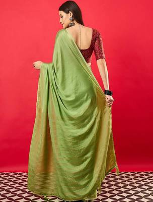 Green zari detail saree 4