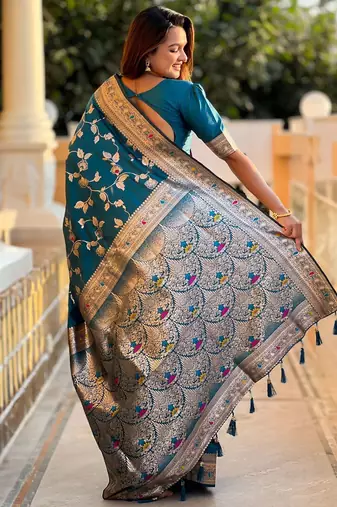 Blue woven design zari kanjeevaram saree