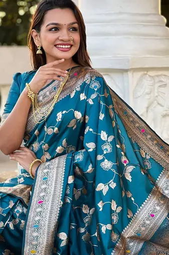 Blue woven design zari kanjeevaram saree