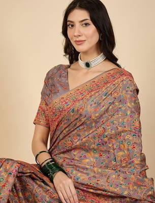 Brown woven design silk blend banarasi saree 4