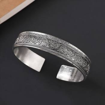 Fancy cuff bracelet for women 2
