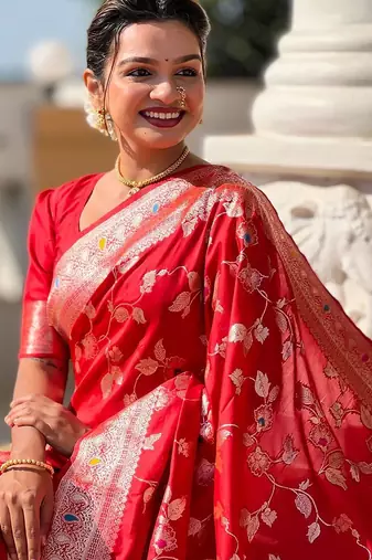 Red woven design zari kanjeevaram saree