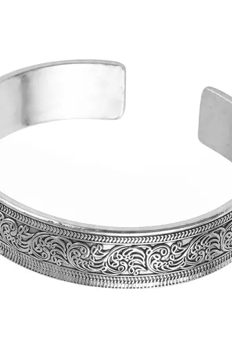 Fancy cuff bracelet for women