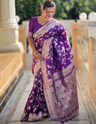 Violet woven design zari kanjeevaram saree 3