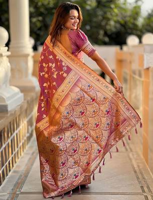 Pink woven design zari kanjeevaram saree 3