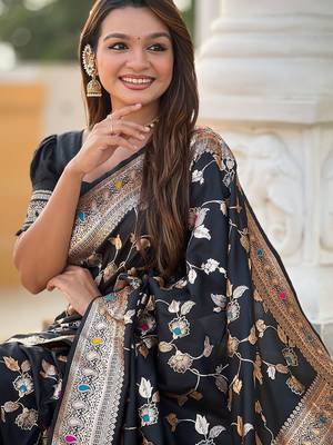 Black woven design zari kanjeevaram saree 5