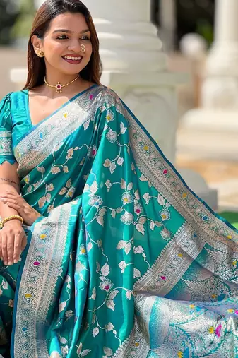 Blue murti ethnic motifs woven design zari kanjeevaram saree