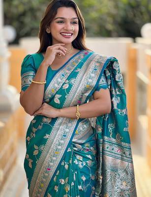 Blue murti ethnic motifs woven design zari kanjeevaram saree 5