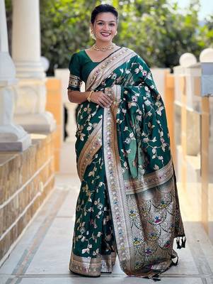 Green woven design zari kanjeevaram saree 1