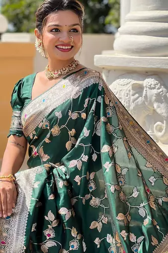 Green woven design zari kanjeevaram saree