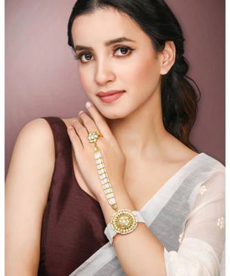 White kundan & beads studded haath panja haath phool ethnic traditional jewellery gift for women 1