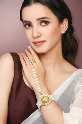 White kundan & beads studded haath panja haath phool ethnic traditional jewellery gift for women