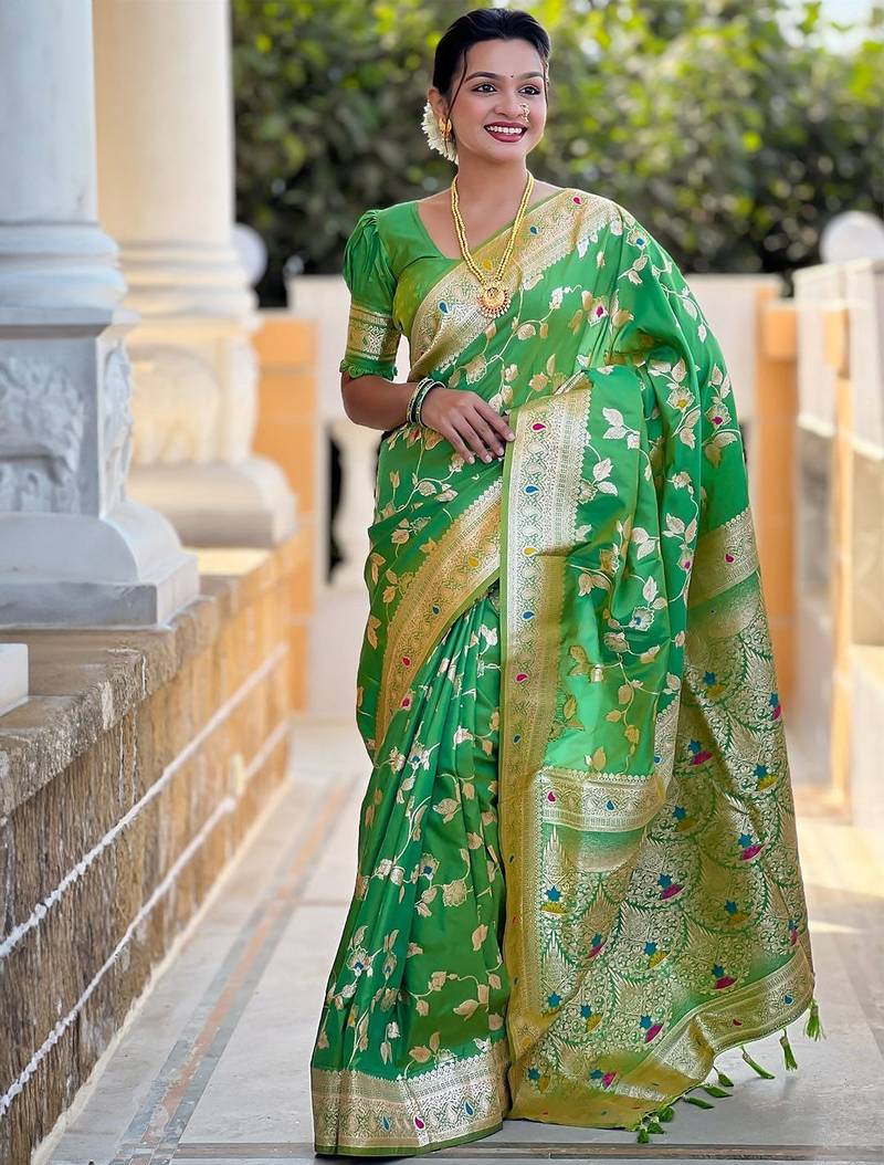 Green woven design zari kanjeevaram saree