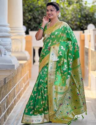 Green woven design zari kanjeevaram saree 2