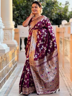 Maroon woven design zari kanjeevaram saree 2