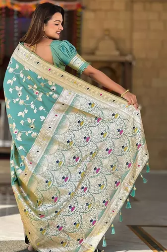 Blue floral woven design zari kanjeevaram saree