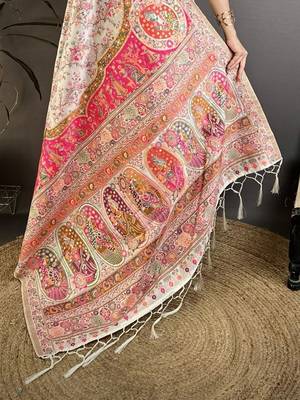 Pink floral embroidered silk blend handloom jamdani saree 4