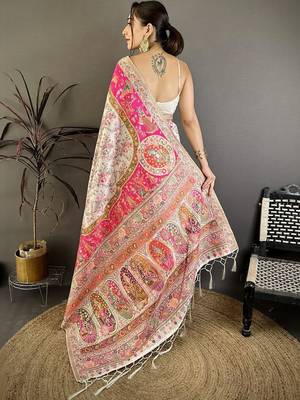 Pink floral embroidered silk blend handloom jamdani saree 5