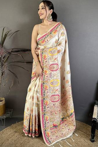 Off white floral zari silk blend jamdani saree